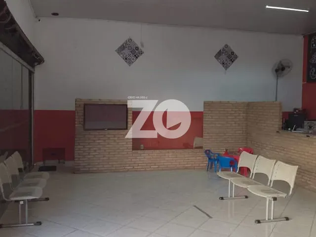 Sala com 220m², à venda, no bairro Núcleo Habitacional Mary Dota em Bauru