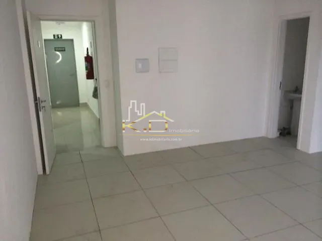 Sala à venda, no bairro Vila Leopoldina em São Paulo