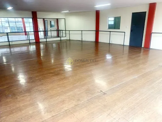 Sala com 143m², à venda, no bairro Centro em Barra Mansa