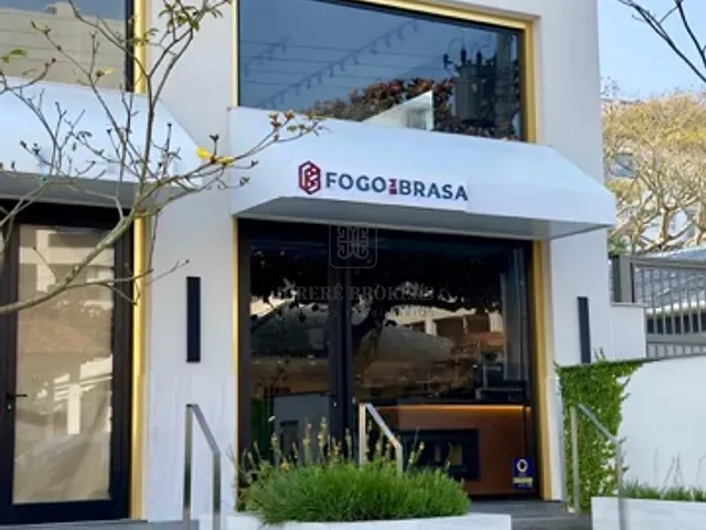 Sala à venda, no bairro Jurerê em Florianópolis