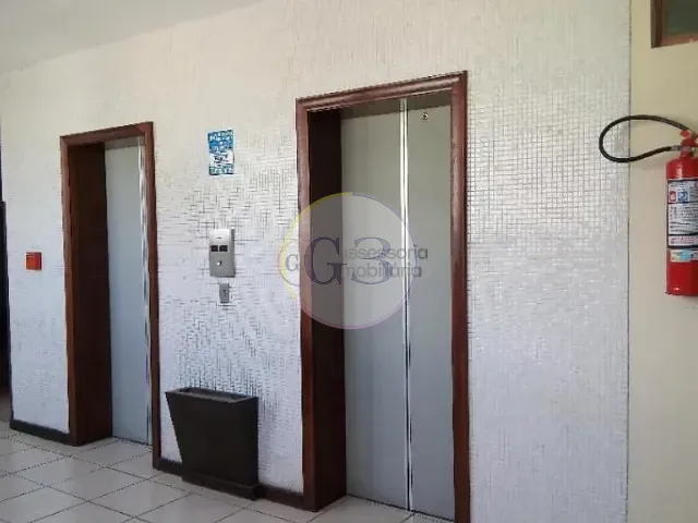 Sala à venda, no bairro Centro em Pelotas