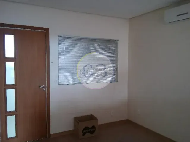 Sala à venda, no bairro Centro em Pelotas