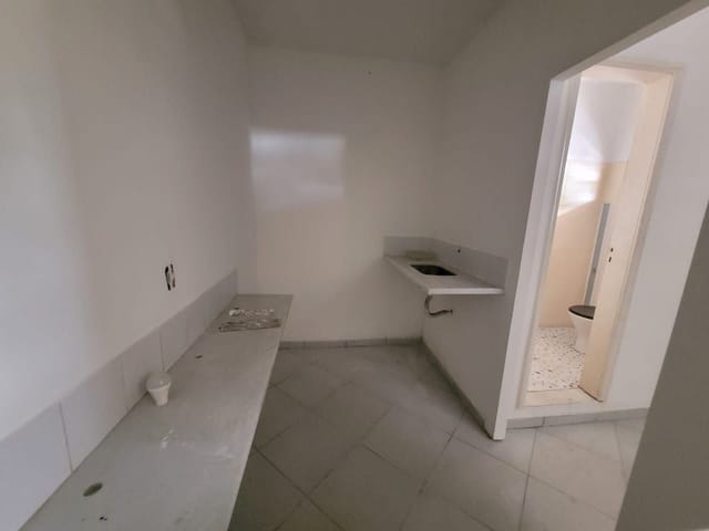 Sala com 25m², para alugar, no bairro Itaipu em Niterói