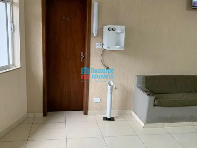 Sala com 31m², para alugar, no bairro Centro em GUAXUPÉ