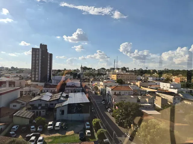 Sala à venda ou para alugar, no bairro Centro em Jaguariúna