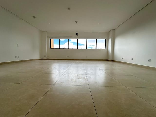 Sala à venda, no bairro Vila Brasília Complemento em Aparecida de Goiânia