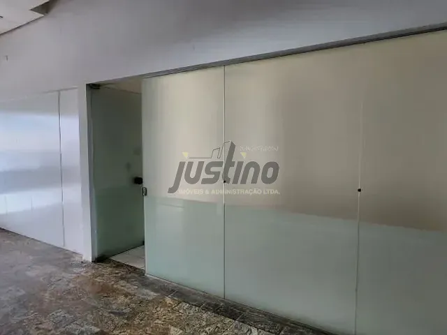 Sala com 92m², para alugar, no bairro Centro em Peruíbe