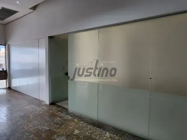 Sala com 92m², para alugar, no bairro Centro em Peruíbe