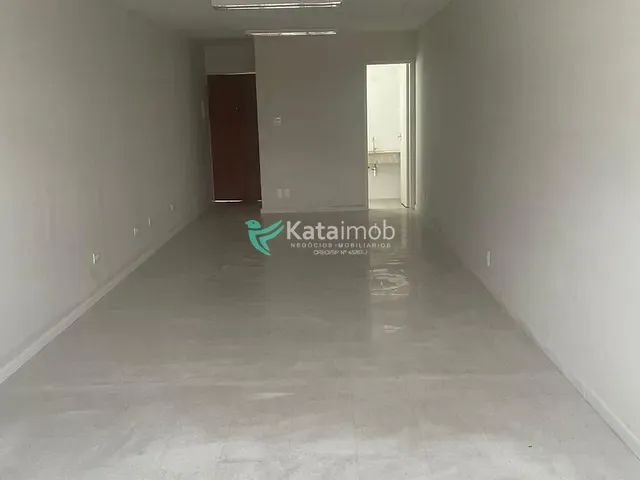 Sala à venda, no bairro Vila Mariana em São Paulo