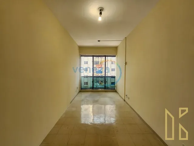 Sala à venda ou para alugar, no bairro Centro em Londrina