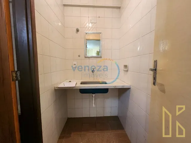 Sala à venda ou para alugar, no bairro Centro em Londrina