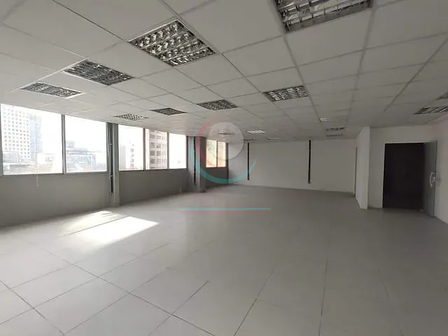 Sala para alugar, no bairro República em São Paulo