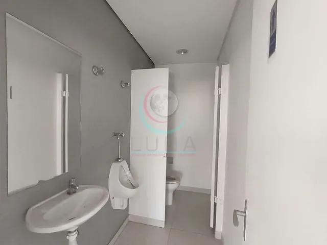 Sala para alugar, no bairro República em São Paulo