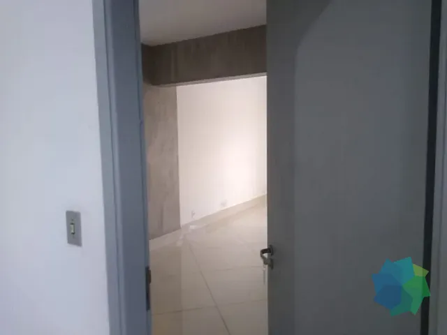 Sala com 30m², à venda ou para alugar, no bairro Centro em Salto