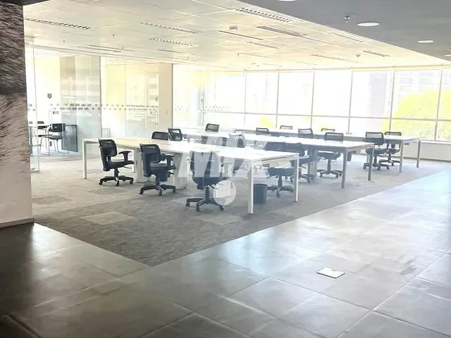 Sala para alugar, no bairro Vila Olímpia em São Paulo
