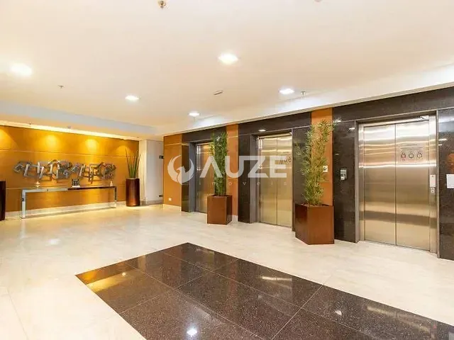 Sala com 28m², à venda, no bairro Centro em Curitiba