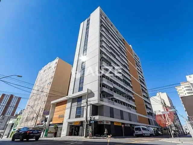Sala com 28m², à venda, no bairro Centro em Curitiba