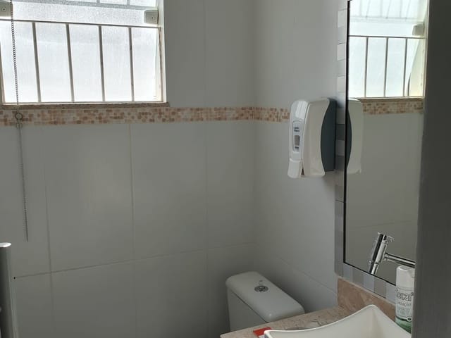 Sala para alugar, no bairro Village Rio das Ostras em Rio das Ostras
