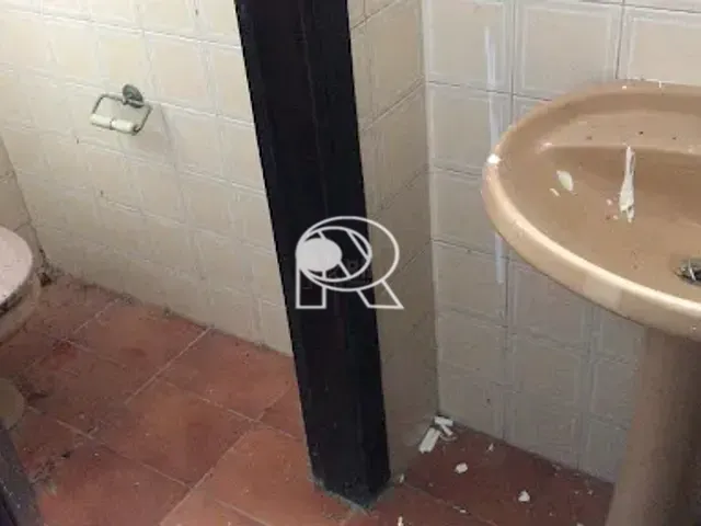 Sala com 46m², para alugar, no bairro Centro em Registro