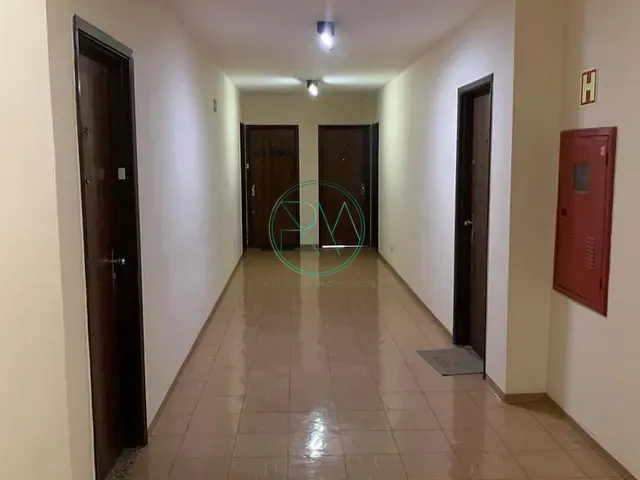 Sala com 55m², à venda, no bairro Centro em Londrina