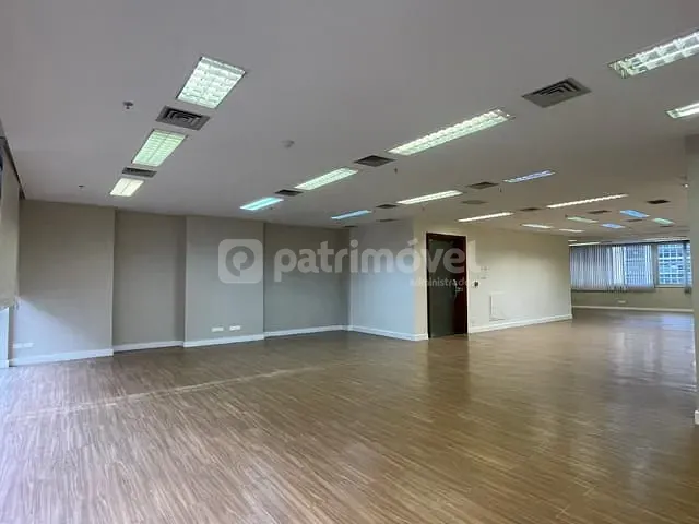 Sala com 229m², para alugar, no bairro Centro em Rio de Janeiro