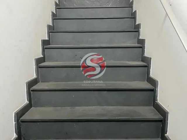 Sala com 28m², para alugar, no bairro Vila Carrão em São Paulo