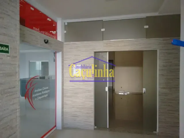 Sala à venda, no bairro Centro em Barra do Piraí