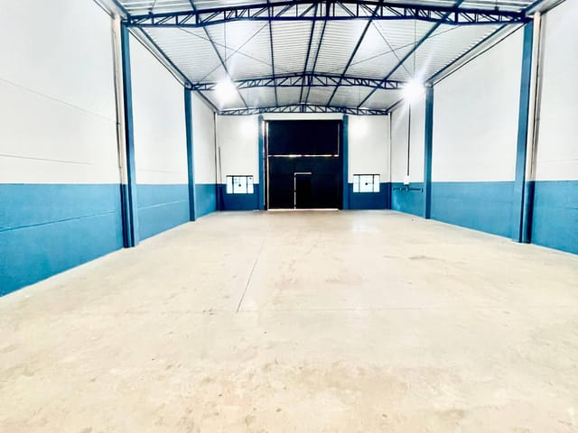 Galpão / Barracão com 397m², à venda ou para alugar, no bairro Jardim São José em Cambé