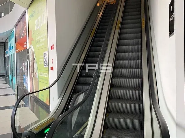Sala com 184m², à venda ou para alugar, no bairro Parque Senhor do Bonfim em Taubaté
