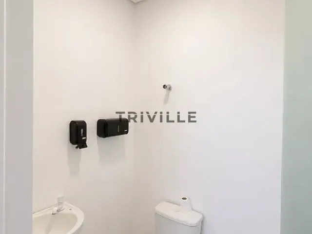 Sala com 45m², para alugar, no bairro Alphaville em Santana de Parnaíba