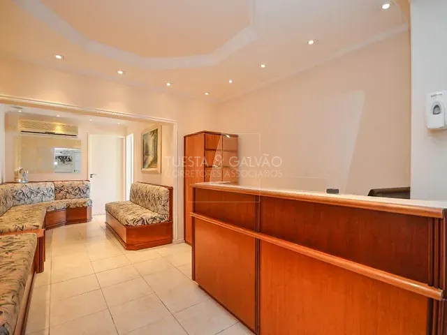 Sala com 80m², à venda, no bairro Centro em Curitiba