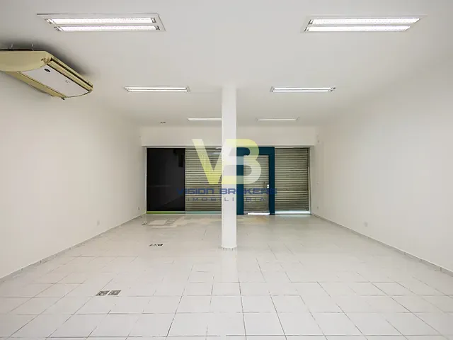 Sala com 83m², para alugar, no bairro Rebouças em Curitiba
