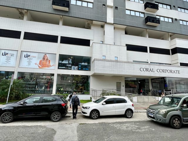 Sala com 57m², à venda, no bairro Coqueiros em Florianópolis