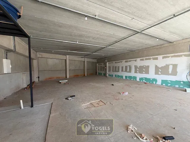 Sala com 250m², para alugar, no bairro Jardim Zeni em Jaguariúna