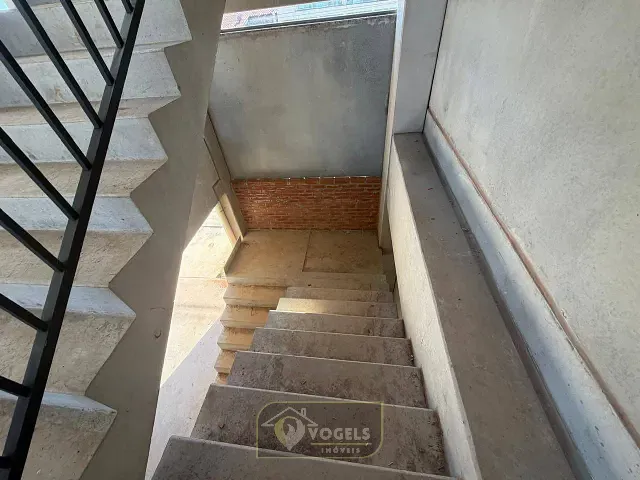 Sala com 250m², para alugar, no bairro Jardim Zeni em Jaguariúna