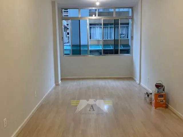 Sala à venda ou para alugar, no bairro Sé em São Paulo