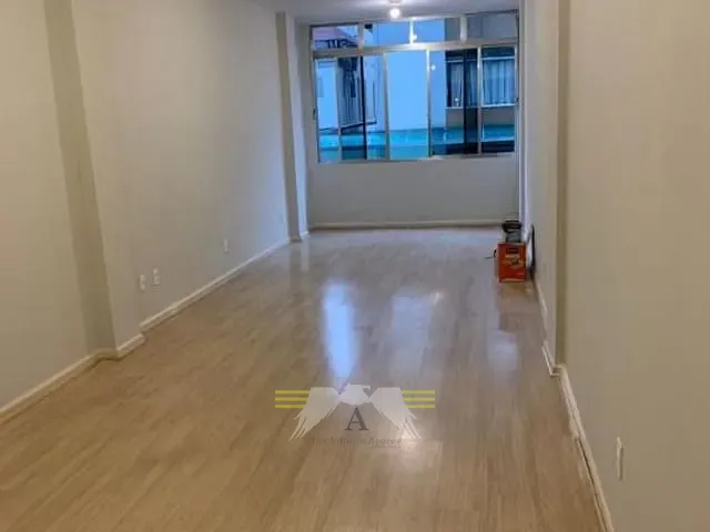 Sala à venda ou para alugar, no bairro Sé em São Paulo