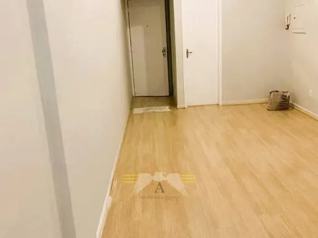 Sala à venda ou para alugar, no bairro Sé em São Paulo