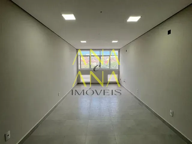 Sala com 40m², à venda, no bairro Condomínio Residencial Euroville em Bragança Paulista