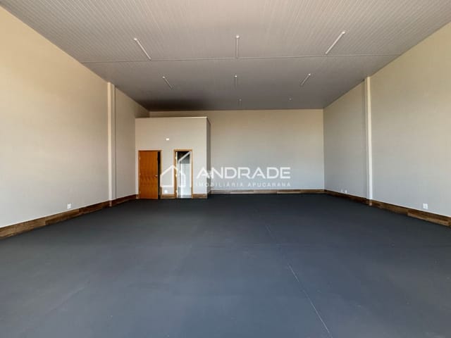 Sala com 130m², à venda ou para alugar, no bairro Parque Industrial Zona Oeste II em Apucarana