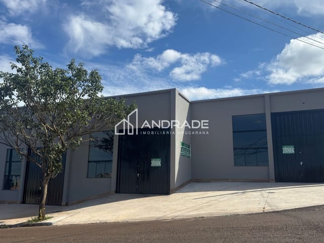 Sala com 130m², à venda ou para alugar, no bairro Parque Industrial Zona Oeste II em Apucarana