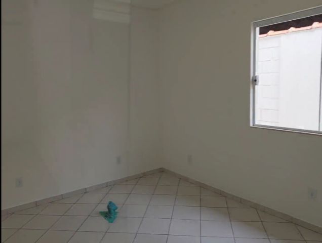 Sala com 15m², para alugar, no bairro São Benedito  em Pindamonhangaba