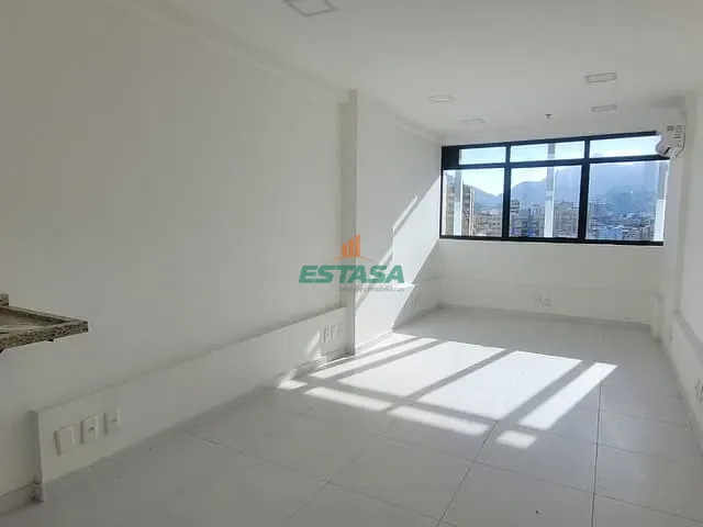 Sala com 26m², à venda, no bairro Tijuca em Rio de Janeiro