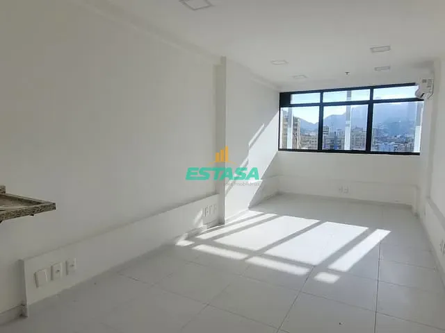 Sala com 26m², à venda, no bairro Tijuca em Rio de Janeiro