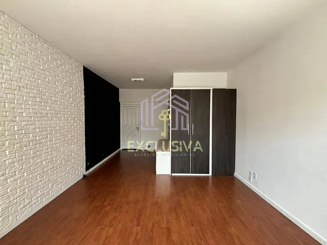 Sala com 24m², à venda ou para alugar, no bairro Jardim Guanabara em Rio de Janeiro