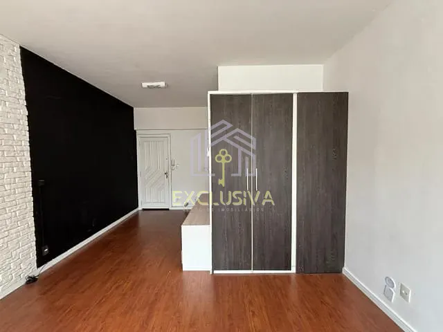 Sala com 24m², à venda ou para alugar, no bairro Jardim Guanabara em Rio de Janeiro
