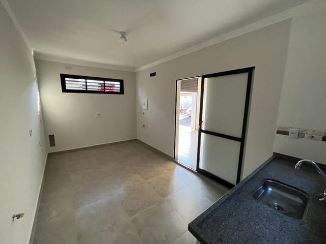 Sala com 81m², para alugar, no bairro Centro em Tatuí