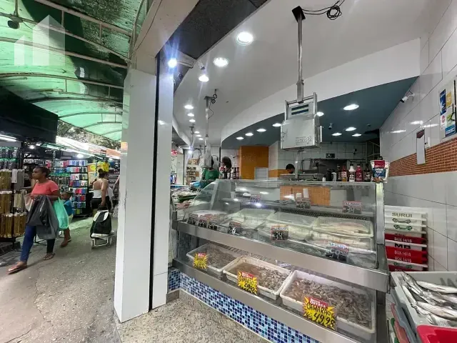 Sala com 160m², para alugar, no bairro Centro em Nova Iguaçu