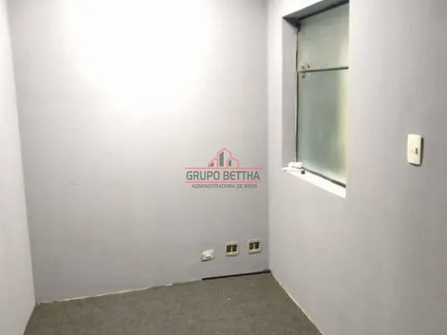 Sala com 220m², para alugar, no bairro Jardim dos Camargos em Barueri