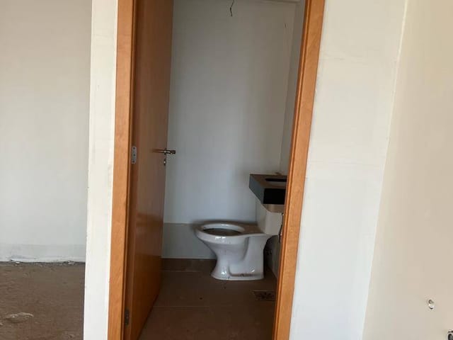 Sala à venda, no bairro Setor Bueno em Goiânia